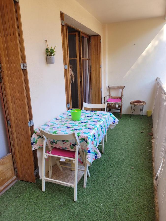 דירות קסיס Au Calme, 200M Du Centre T2 Avec Balcon Et Parking מראה חיצוני תמונה