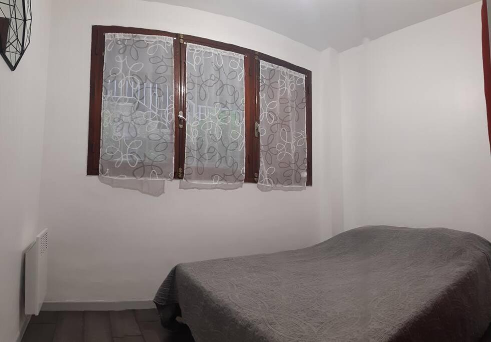 דירות קסיס Au Calme, 200M Du Centre T2 Avec Balcon Et Parking מראה חיצוני תמונה