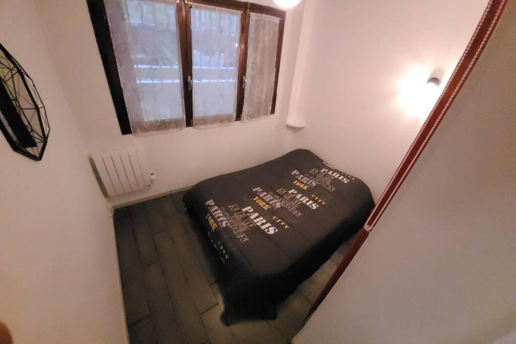דירות קסיס Au Calme, 200M Du Centre T2 Avec Balcon Et Parking מראה חיצוני תמונה
