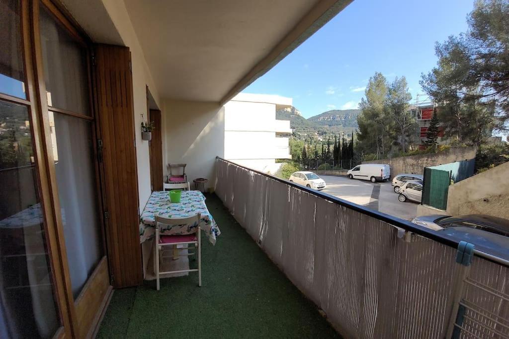 דירות קסיס Au Calme, 200M Du Centre T2 Avec Balcon Et Parking מראה חיצוני תמונה