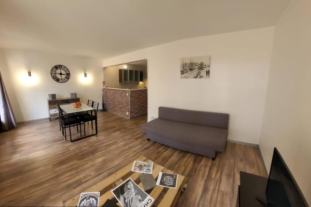 דירות קסיס Au Calme, 200M Du Centre T2 Avec Balcon Et Parking מראה חיצוני תמונה